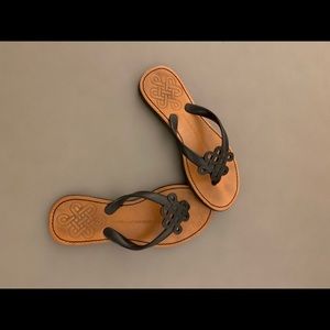 DVF sandals// size 5